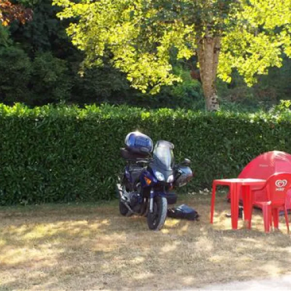 camping-municipal-du-pont-picot-clamecy-r0aik