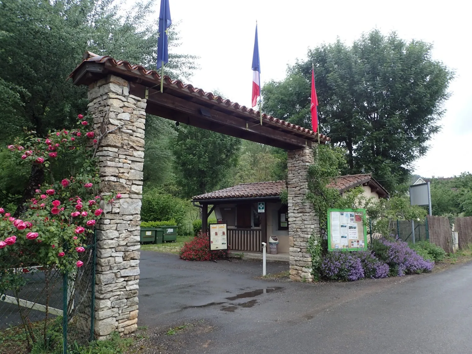camping-le-terriol-cajarc-ftnfm
