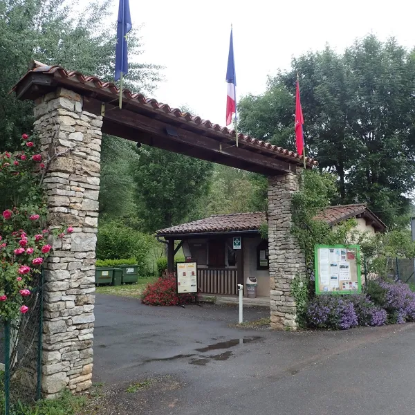 camping-le-terriol-cajarc-ftnfm