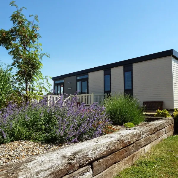 pinewoods-holiday-park-wellsnextthesea-e2riz