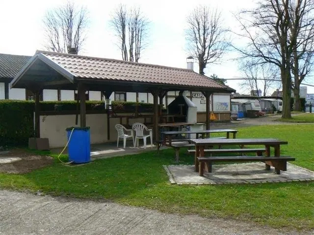 camping-au-petit-port-huningue-efwdq
