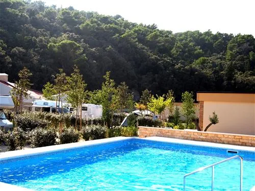 lando-resort-kampor-fucai
