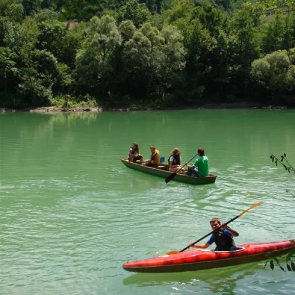 auto-camp-drina-foca-4ibpy