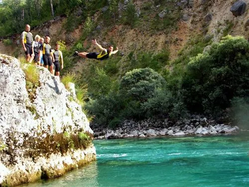 auto-camp-drina-foca-6pi0i