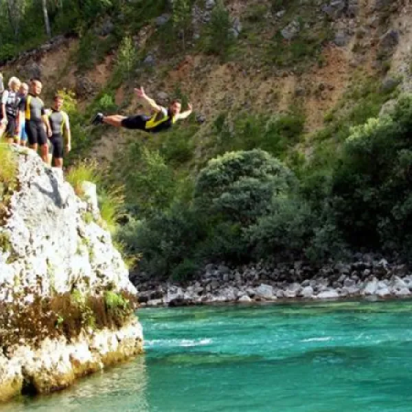 auto-camp-drina-foca-6pi0i