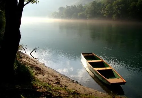 auto-camp-drina-foca-m1ios