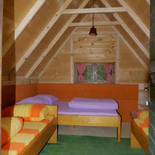 auto-camp-drina-foca-mu7qx
