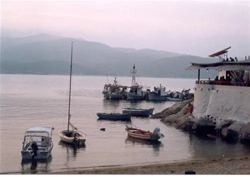 camping-pitsoni-sykia-jr3ky