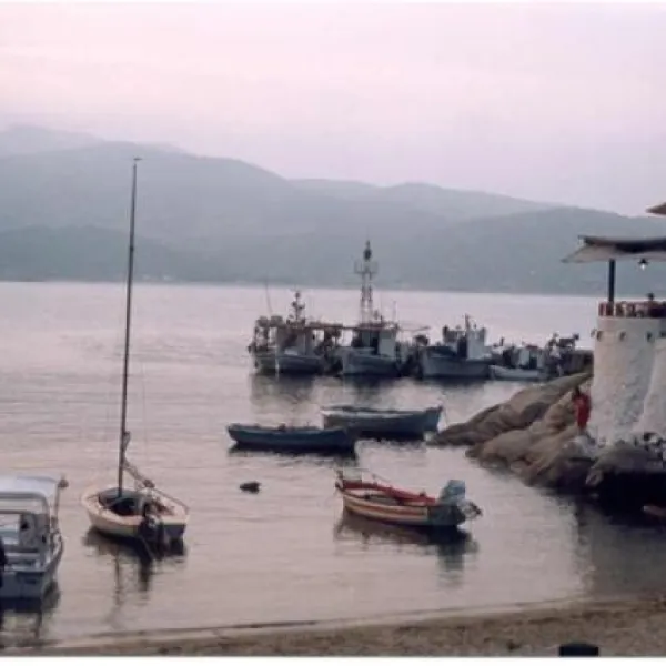 camping-pitsoni-sykia-jr3ky