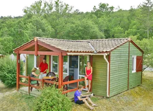 camping-la-peyrugue-daglan-0qj0l