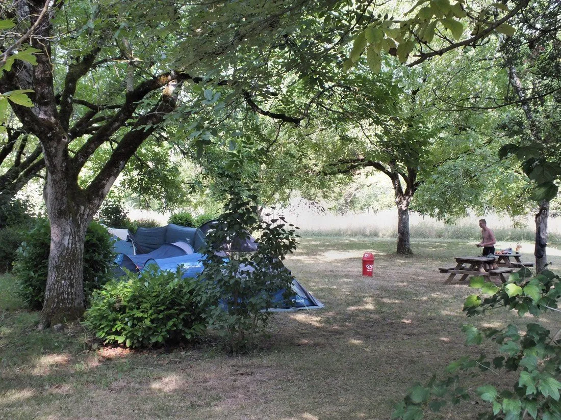 camping-la-peyrugue-daglan-ffung