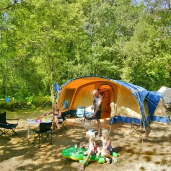 camping-la-peyrugue-daglan-lwold