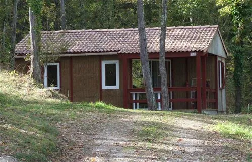 camping-la-peyrugue-daglan-qwvtf