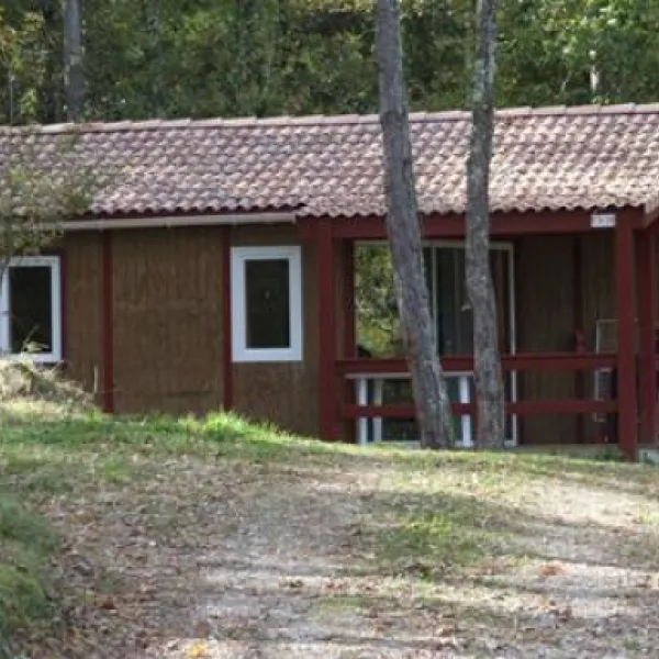 camping-la-peyrugue-daglan-qwvtf