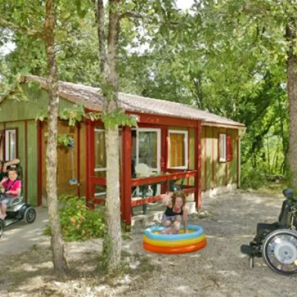camping-la-peyrugue-daglan-rgr1k