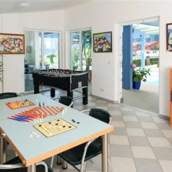 camp-mondseeland-mondseetiefgraben-08n0q