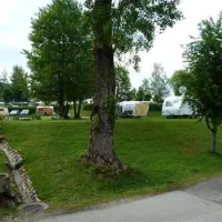camp-mondseeland-mondseetiefgraben-dqtfz