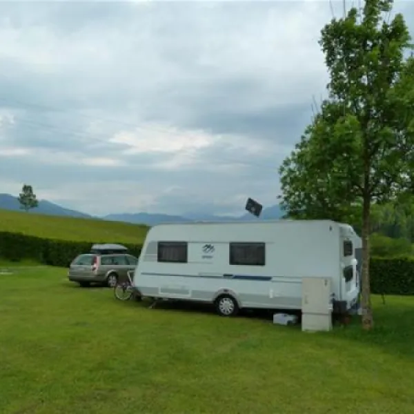 camp-mondseeland-mondseetiefgraben-oencd