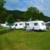 camp-mondseeland-mondseetiefgraben-vzbqi