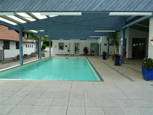 camp-mondseeland-mondseetiefgraben-xj3mk