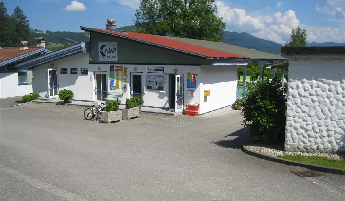 camp-mondseeland-mondseetiefgraben-ynwtp