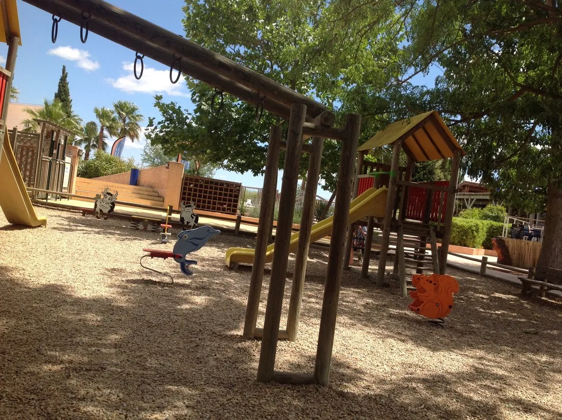 camping-la-marine-le-grau-du-roi-flidk
