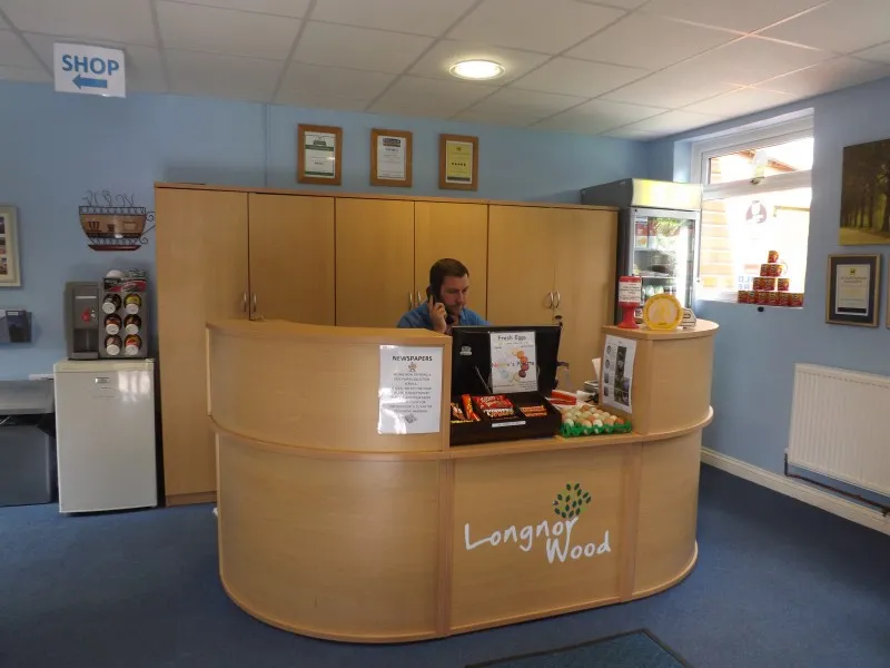 longnor-wood-caravan-park-buxton-agzov