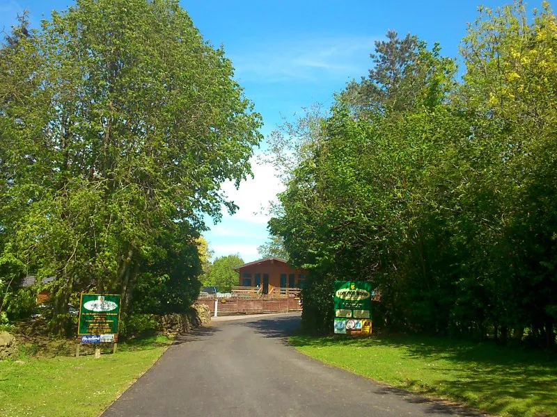 longnor-wood-caravan-park-buxton-idzta