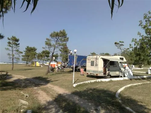 marti-campingcaravaning-hamsilos-yolusinop-zil9a