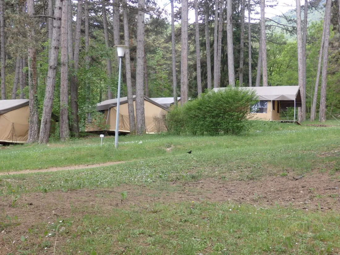 camping-indigo-divonne-ain-j3smk