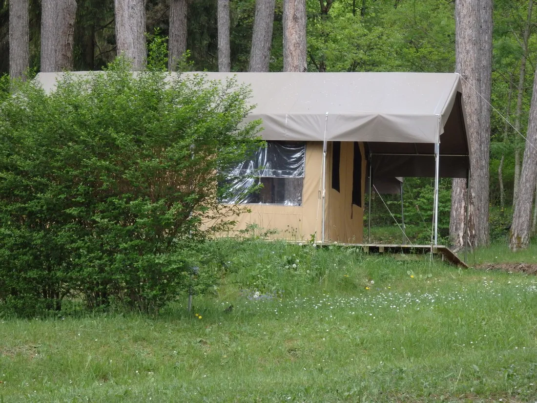 camping-indigo-divonne-ain-lpz4f