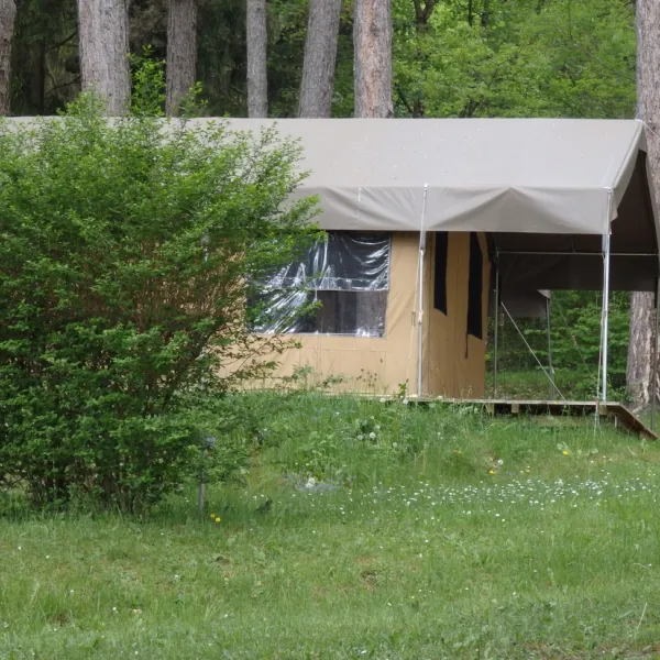 camping-indigo-divonne-ain-lpz4f