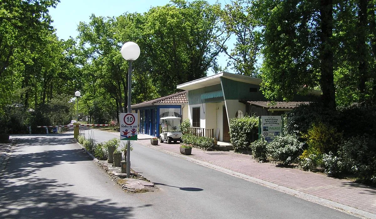 camping-le-palace-soulac-sur-mer-fpq7e