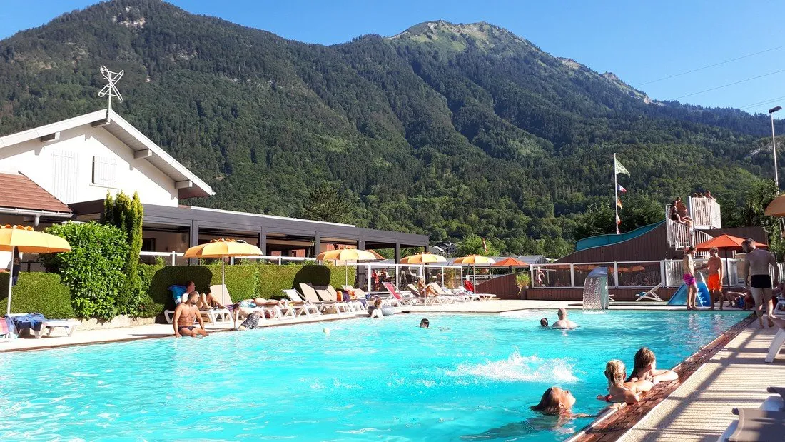camping-champ-tillet-hautesavoie-lpu2u