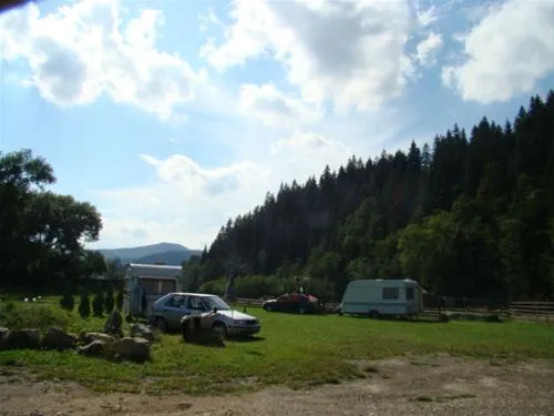 camping-pensiunea-cristal-sucevita-yjr4e