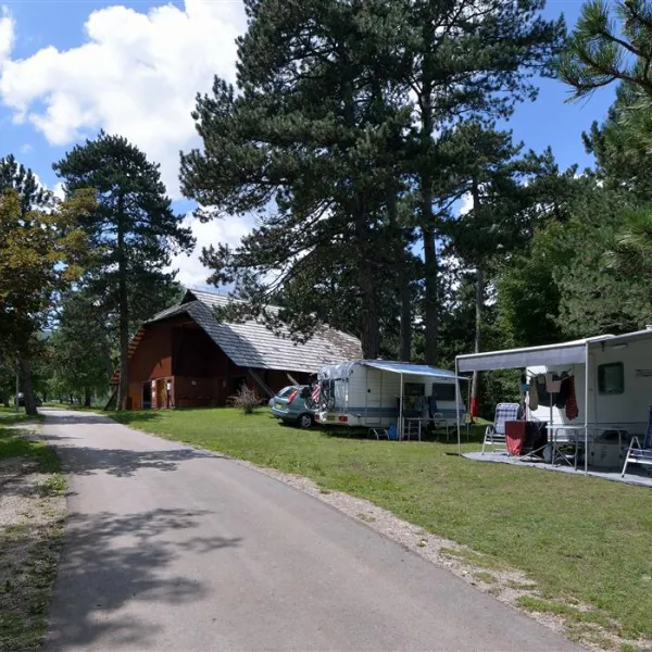 autocamp-borje-korenica-0wa6h