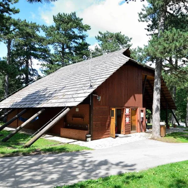 autocamp-borje-korenica-3h0fy