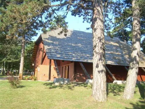 autocamp-borje-korenica-9npve