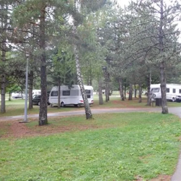 autocamp-borje-korenica-armus
