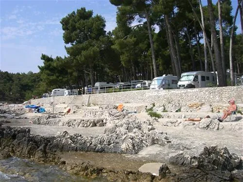 camping-cikat-mali-losinj-axy1f