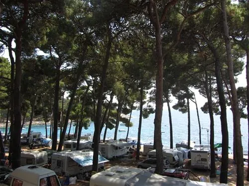 camping-cikat-mali-losinj-eqvlz