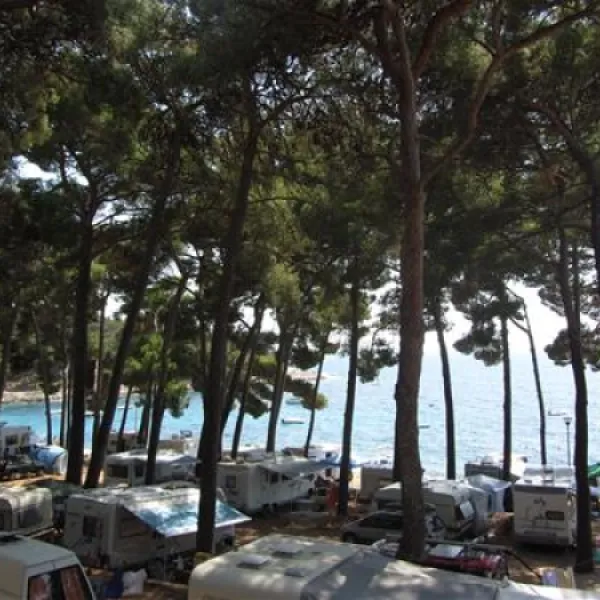 camping-cikat-mali-losinj-eqvlz