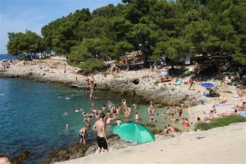 camping-cikat-mali-losinj-qcecv