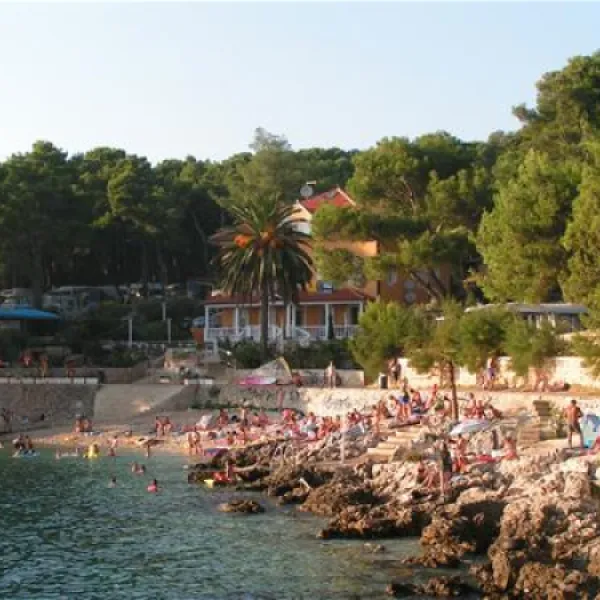 camping-cikat-mali-losinj-slyuu