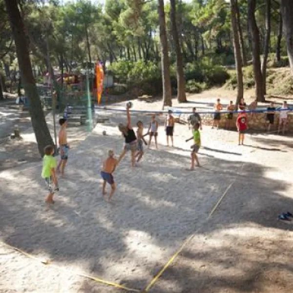 camping-cikat-mali-losinj-xyht4