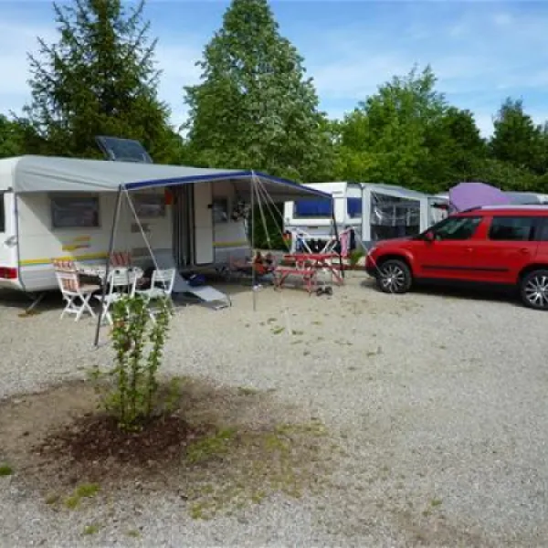 kurgutshofcamping-arterhof-bad-birnbachlengham-ezeax