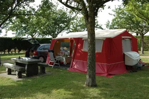camping-municipal-le-clos-ruault-la-croix-avranchin-l1bt9