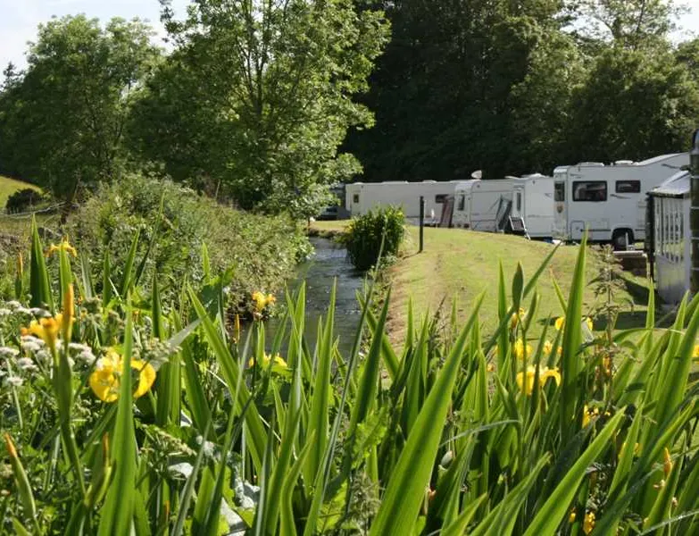 waters-edge-caravan-park-milnthorpe-0pohl