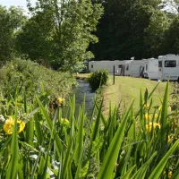 waters-edge-caravan-park-milnthorpe-0pohl