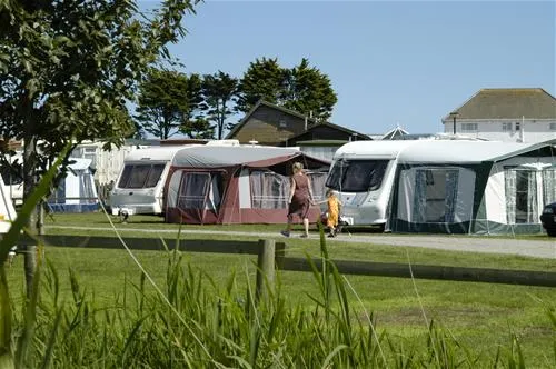 camping-and-caravanning-club-site-kessingland-lowestoft-whhsc
